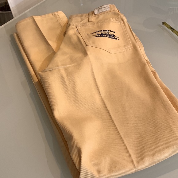 Vintage yellow Levi’s - waist 14” tag says 12 - Picture 10 of 10